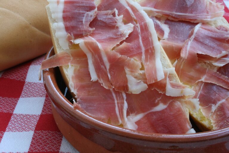 avec-quoi-couper-un-jambon-espagnol-jambon-iberique