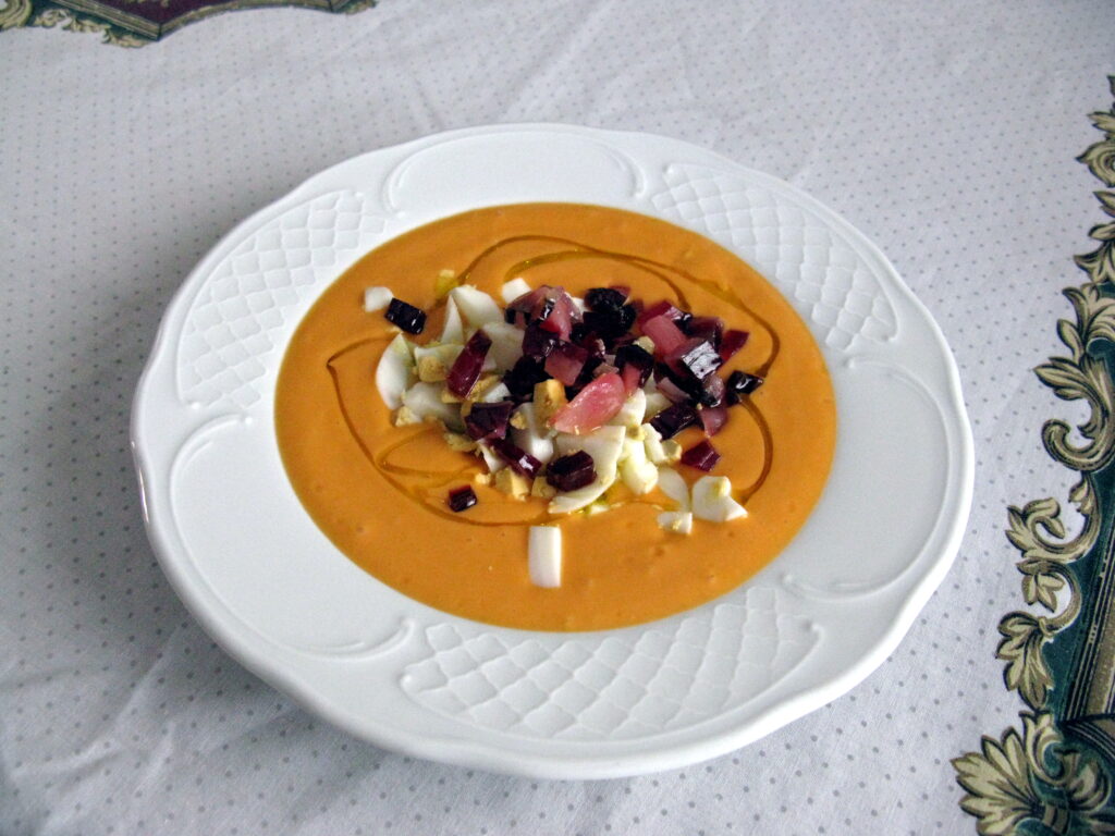 recettes-de-cuisine-espagnoles-traditionnelles-salmorejo
